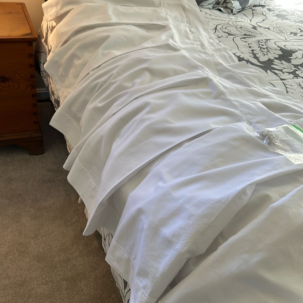 Yves Delorme White Queen 3 Panel Bedskirt - Picture 2 of 6
